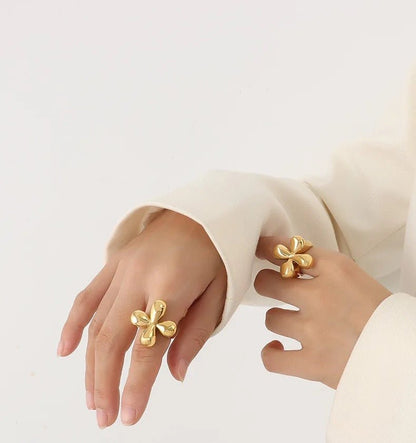 Flowers rings